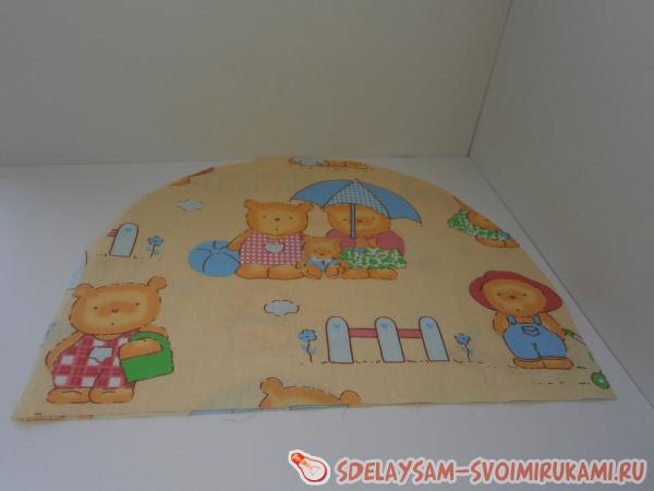 Вырезать две основные детали