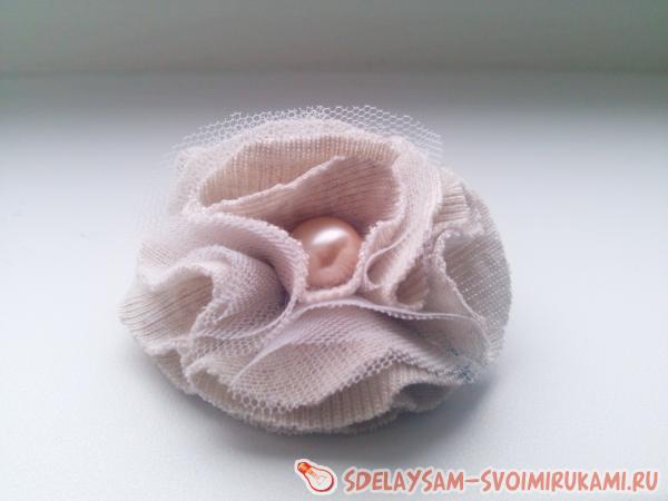 пришиваем бусину