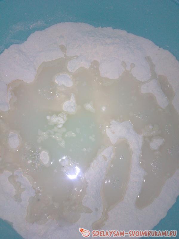 добавьте воду