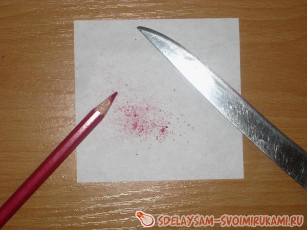 малиновый карандаш