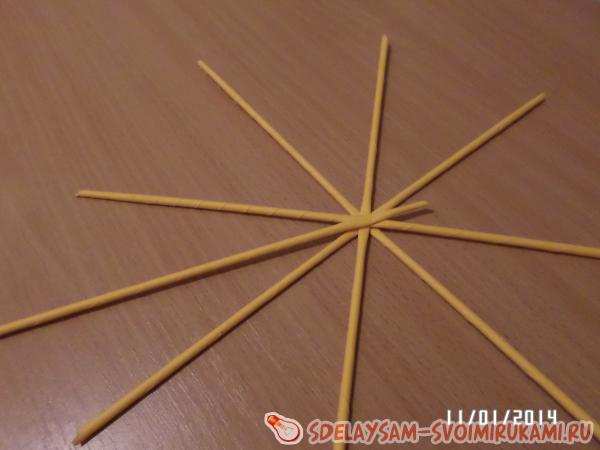 серединке приклеиваем