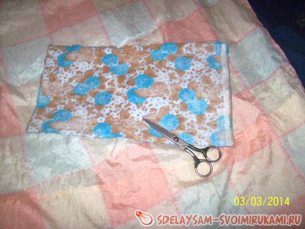 Подгибаем ткань