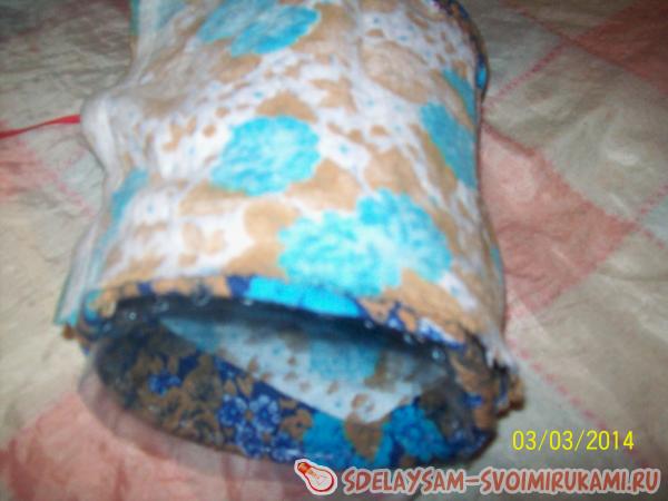 с помощью узелков