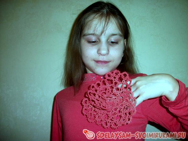 Наша брошь готова