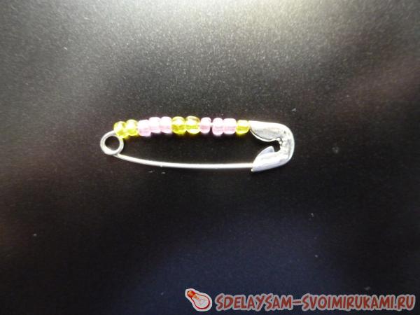 набираем бисеринки