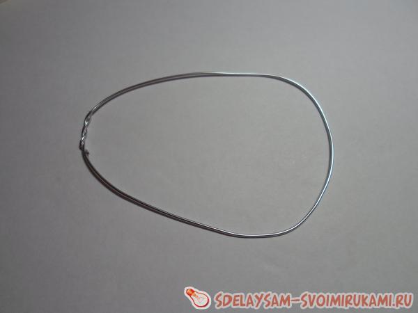 придайте изделию форму яйца