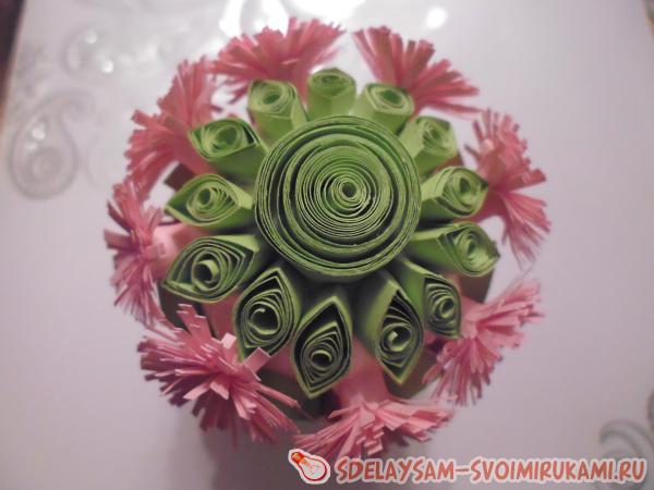 Вальс цветов на пасхальном яйце