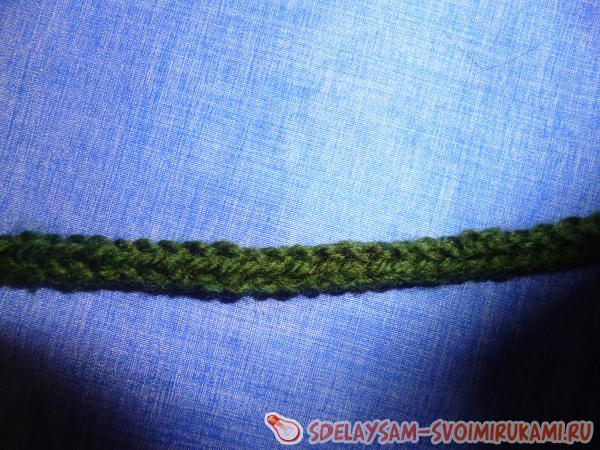 вяжем шнурок необходимой длины