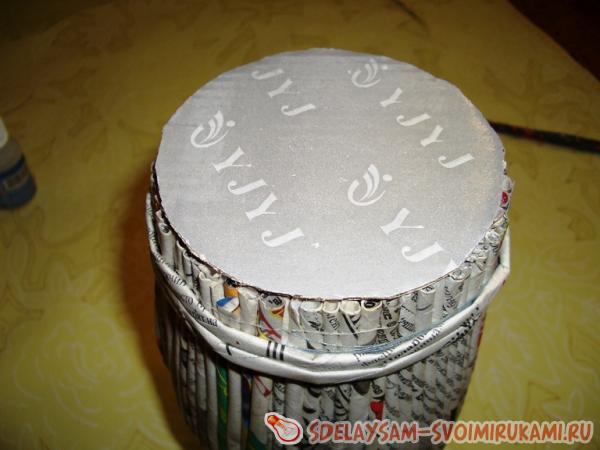 приклеиваем дно