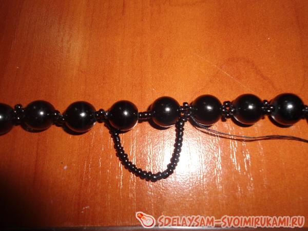 плести основу для ожерелья