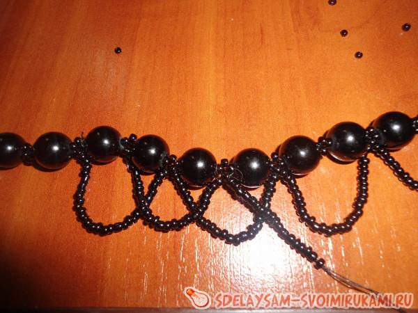 плести основу для ожерелья
