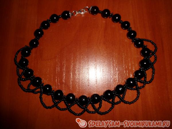 Ажурное ожерелье