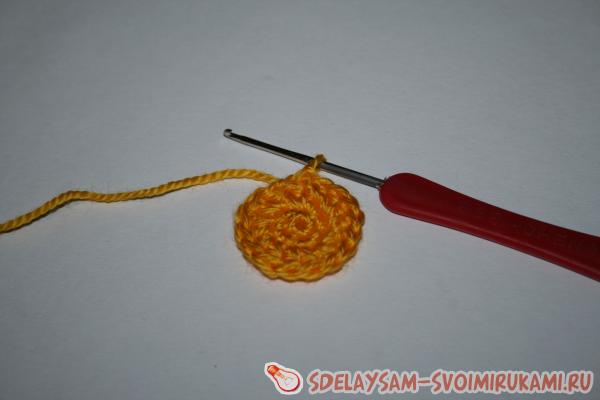 Начинаем вязать подставку