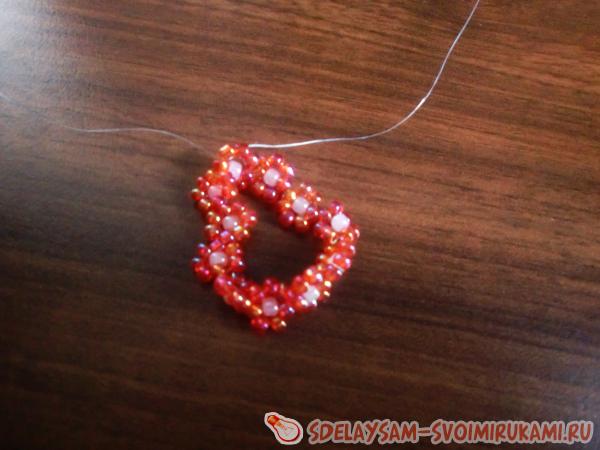 Пасхальное яйцо оплетенное бисером