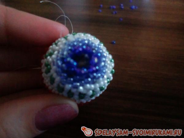 Пасхальное яйцо оплетенное бисером