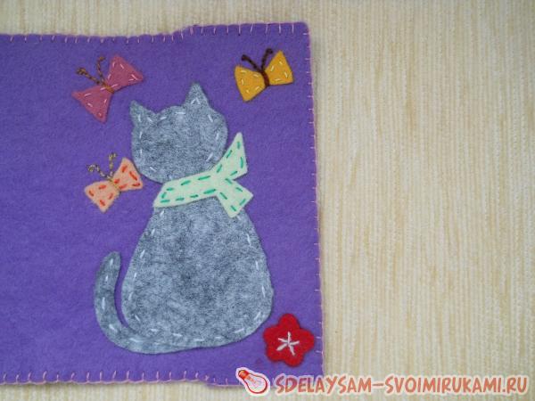 Чехол на паспорт из фетровой ткани