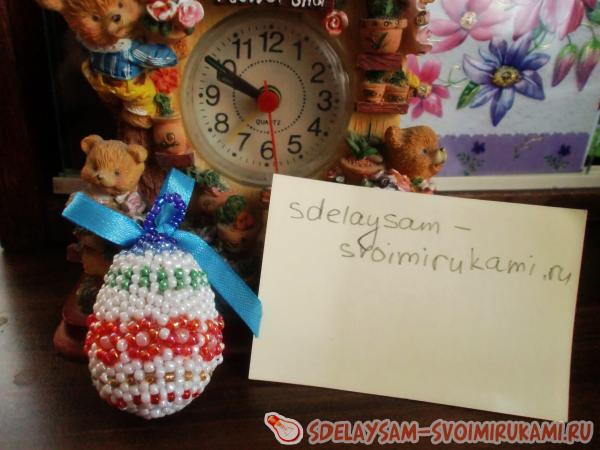 Пасхальное яйцо оплетенное бисером