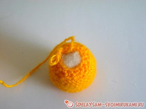 Пасхальная курочка с яйцами