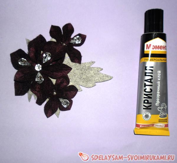 украшаем брошь стразами и декоративными