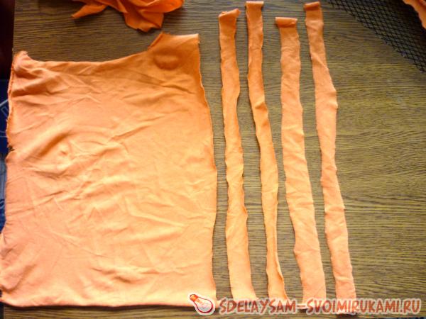 Процесс создания пушистого коврика