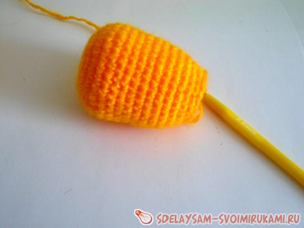 Пасхальная курочка с яйцами