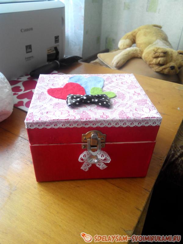 Шкатулка для украшений
