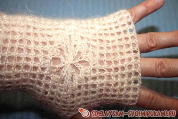 Ажурные перчатки