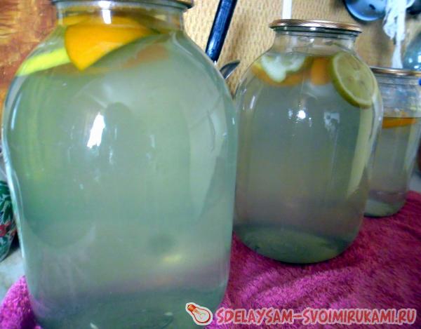 Закатываем берзовый сок