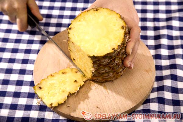 Как быстро почистить ананас