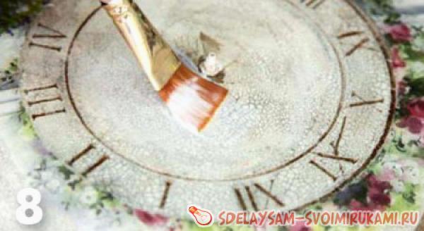 Декупаж настенных часов