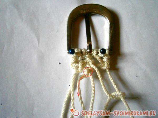 Пояс макраме с бусинками