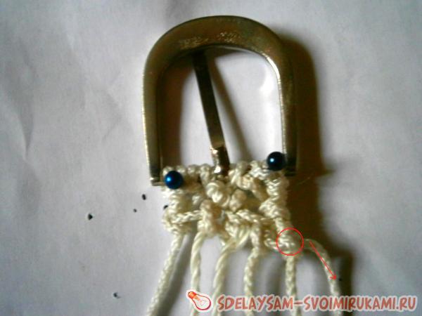 Пояс макраме с бусинками