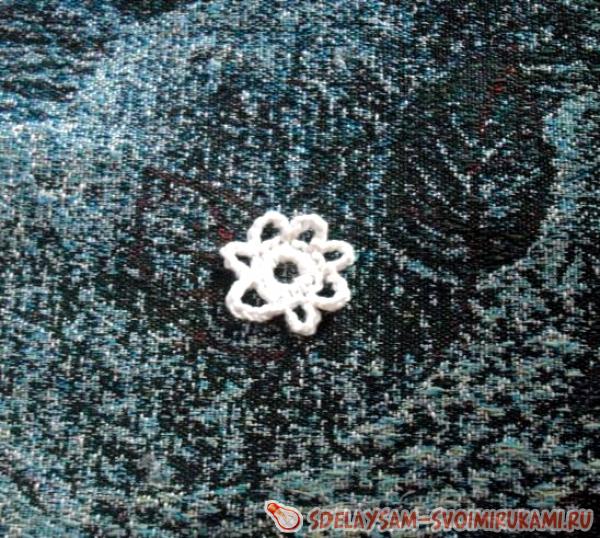 маленький цветок с семью лепестками