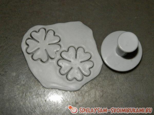 макаем в воду плунжер