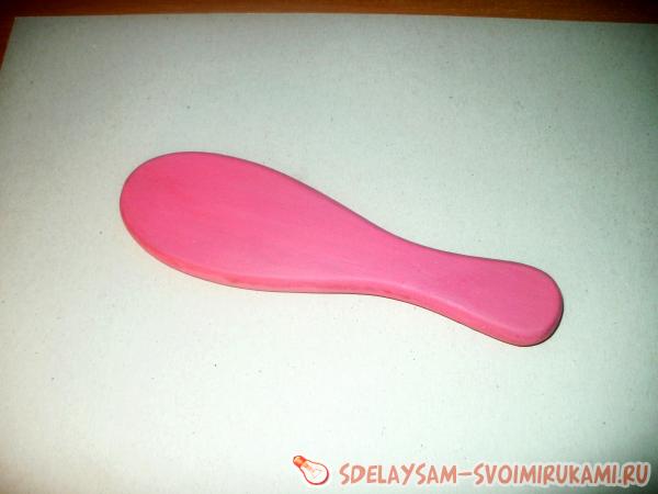 приступаем к окрашиванию расчески