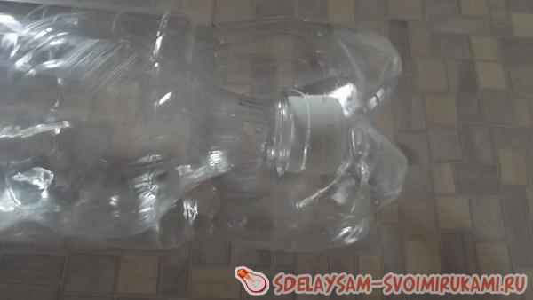 надевается на целую бутылку