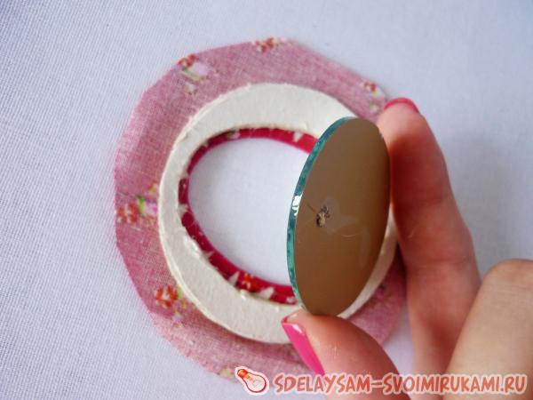 Приклеиваем последнюю заготовку