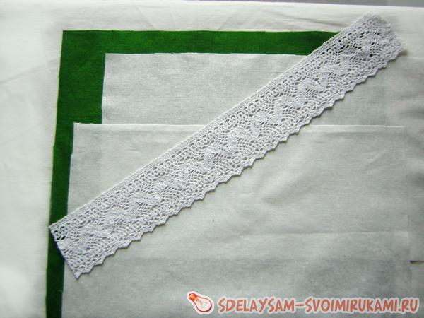 кусок льняного кружева