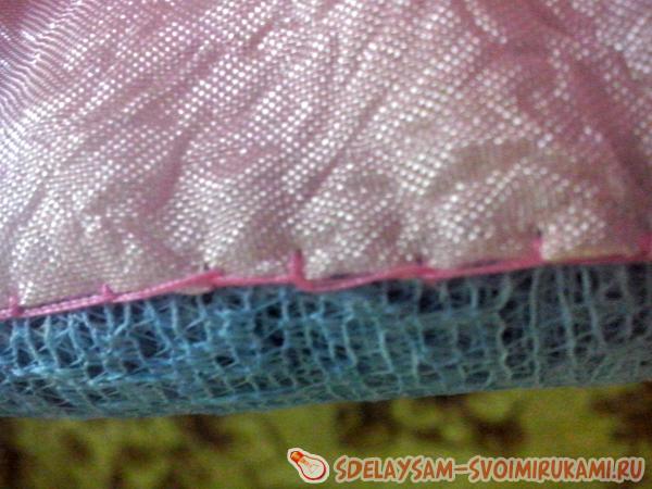 Швы выполняем обметочные