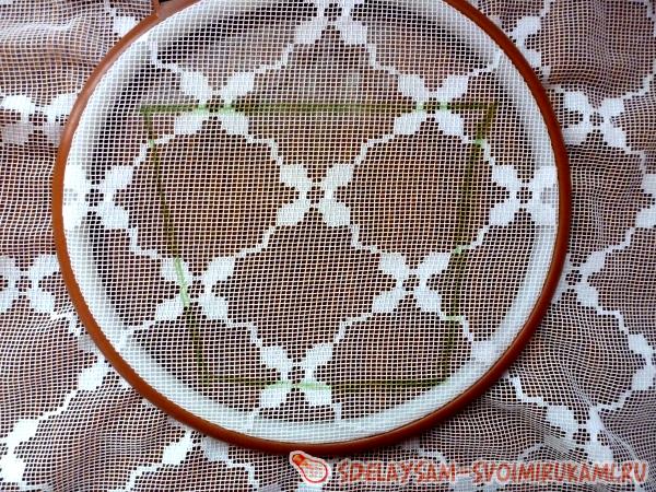 фрагмента вышивки