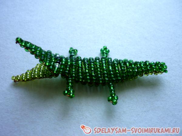 Крокодил из бисера