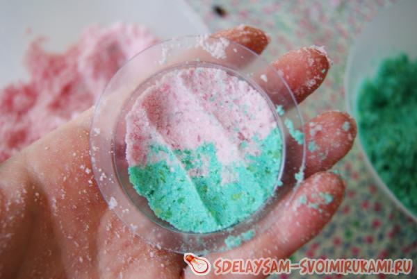 начинаем поочередно укладывать