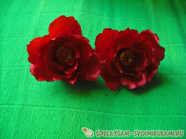 можно приступать к сборке цветов