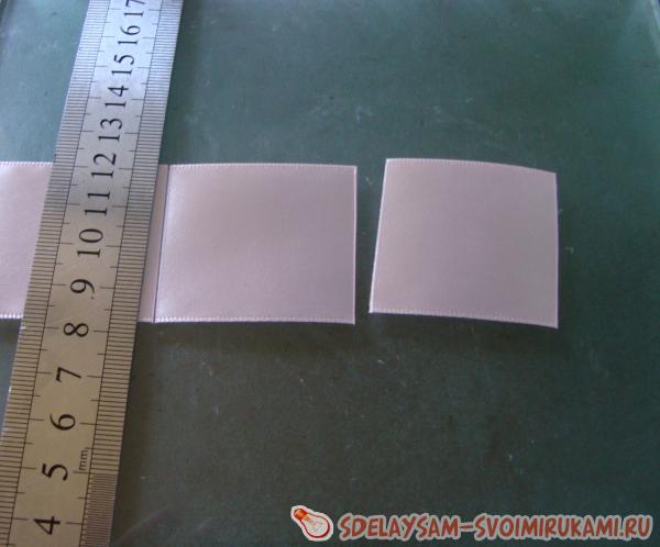 Нарежьте ленту на квадраты