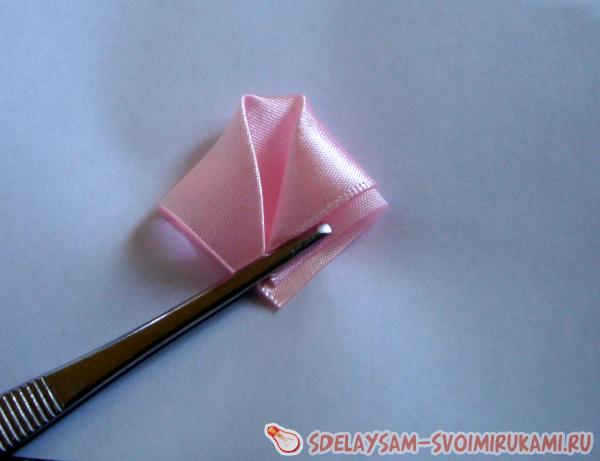 пригните края к середине