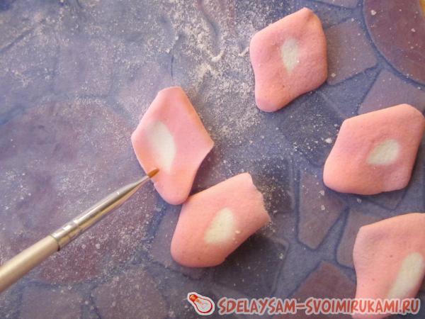 смачиваем края