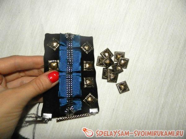 пришить к погонам металлические элементы