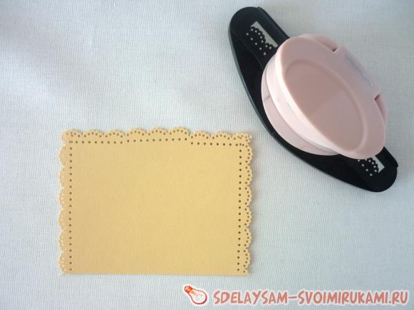 Пробиваем фигурным дыроколом