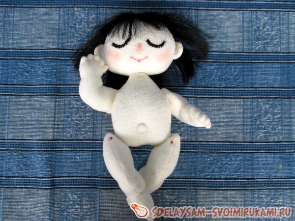 ноги вытянутые вдоль туловища