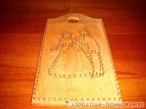 постепенно вбить все гвозди